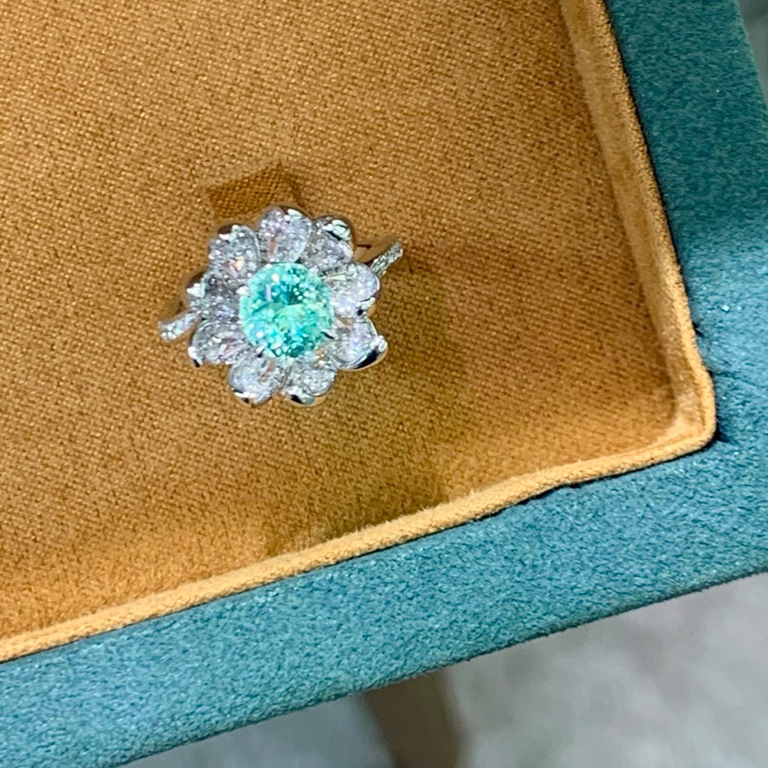 14k Gold 2.52 Ctw Natural Paraiba Tourmaline & Diamond Ring - 5