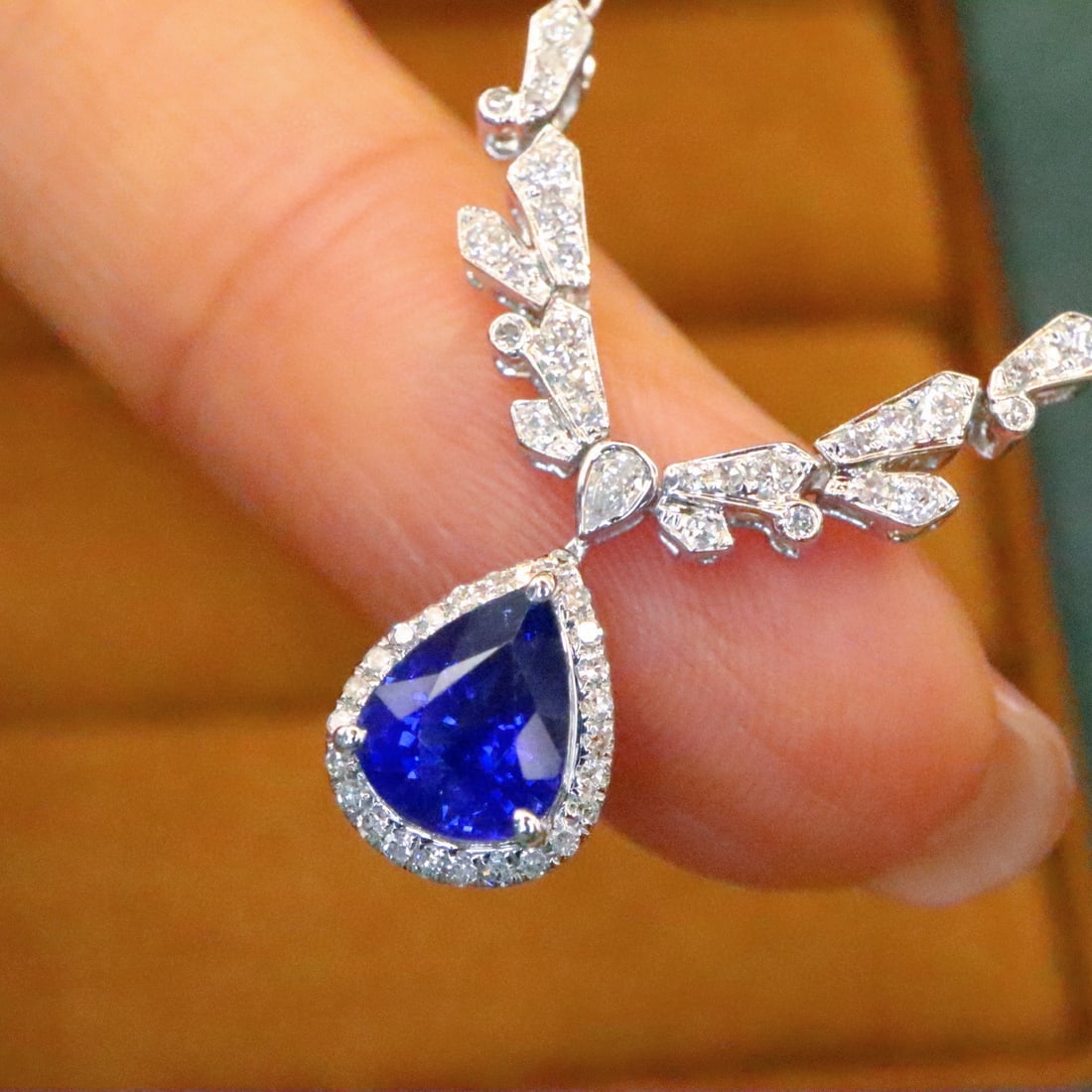 14k Gold 1.44 Ctw Natural Sapphire & Diamond Necklace - 2