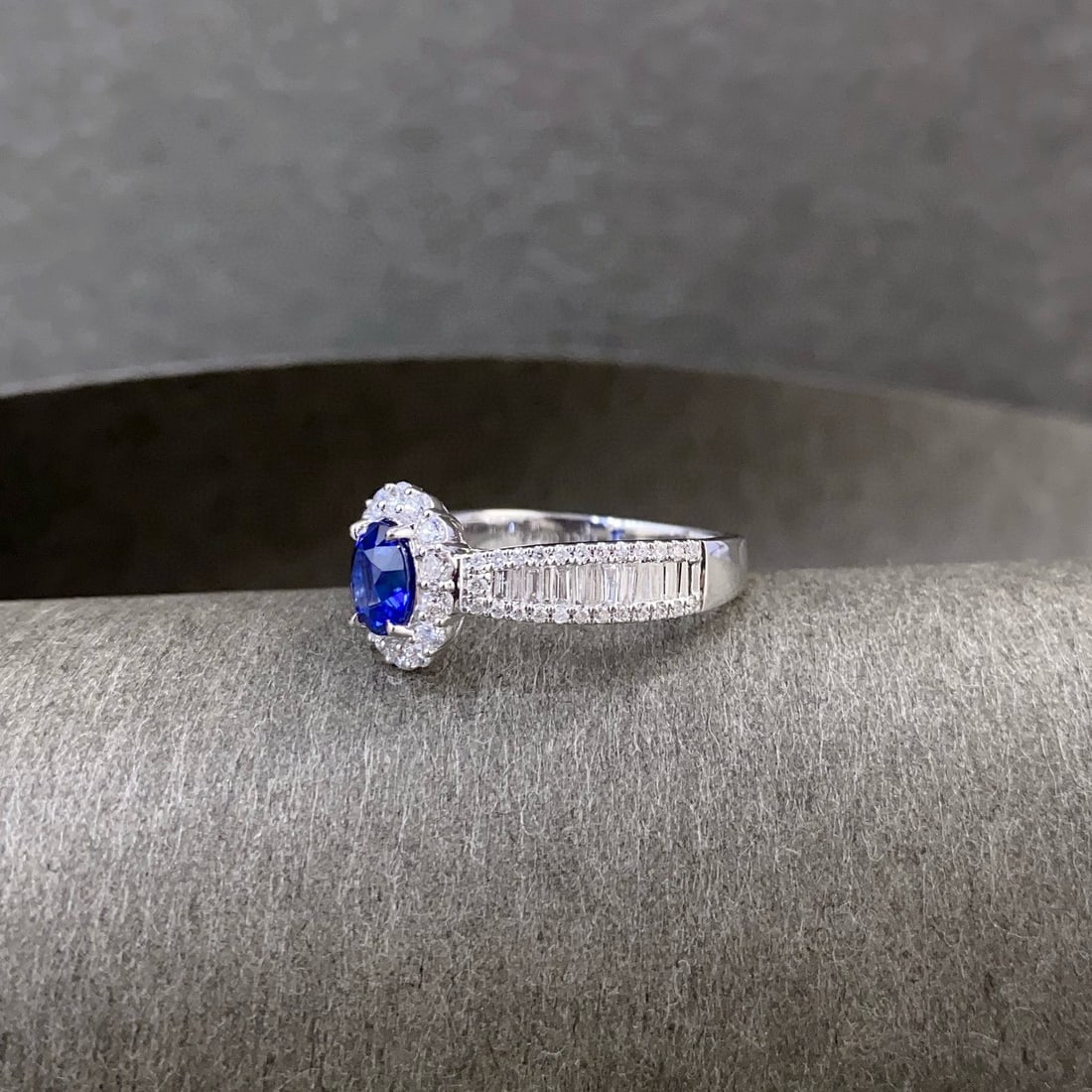 14k Gold 1.76 Ctw Natural Sapphire & Diamond Ring - 2