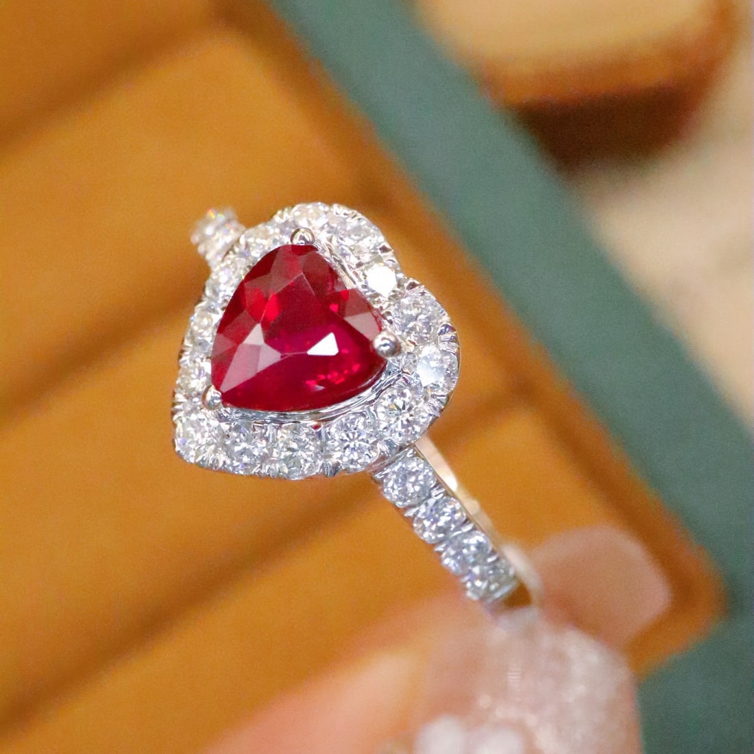 14k Gold 1.34 Ctw Natural Ruby & Diamond Ring - 3