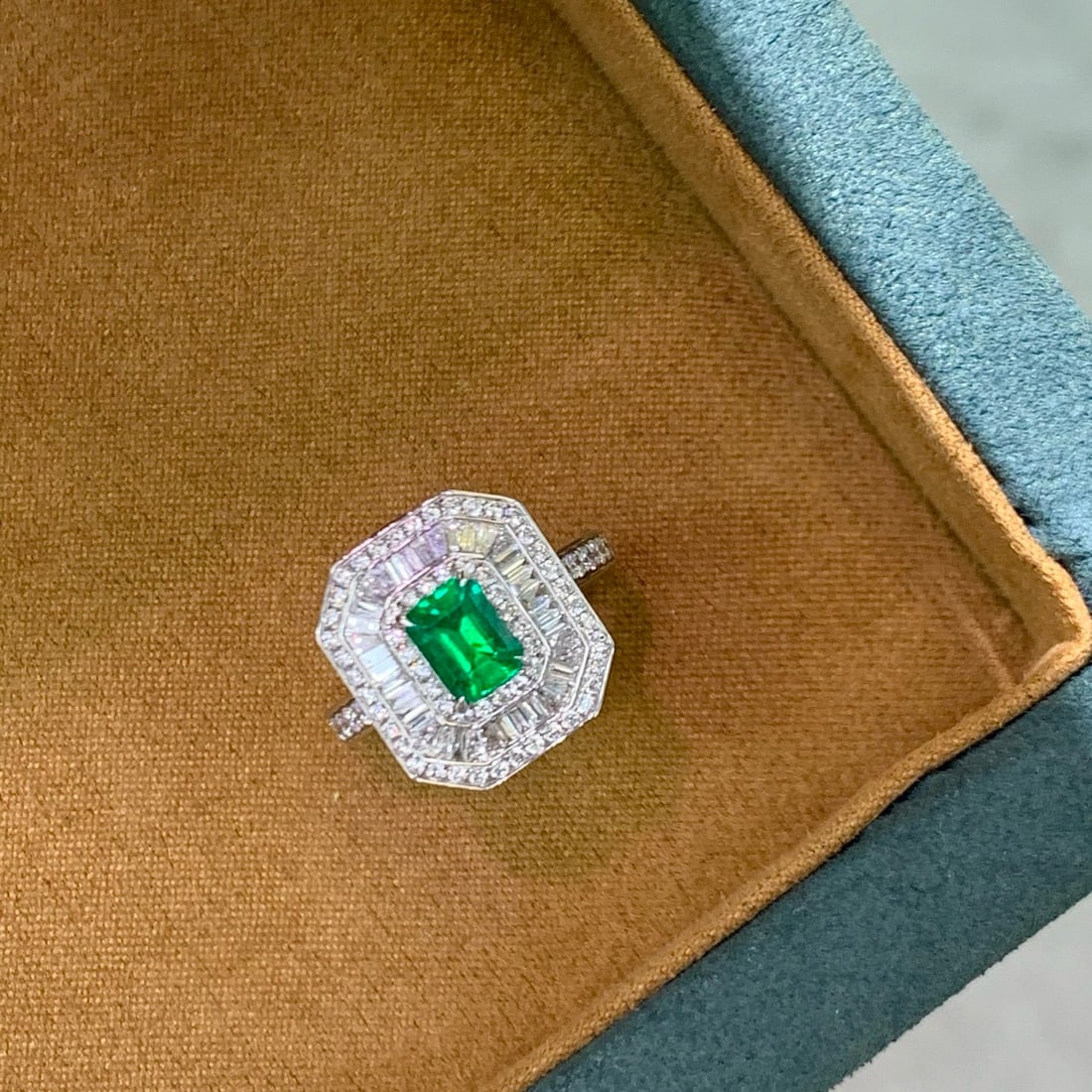 14k Gold 1.91 Ctw Vivid Green Natural Emerald & Diamond Ring/pendant( Without Chain ) - 2