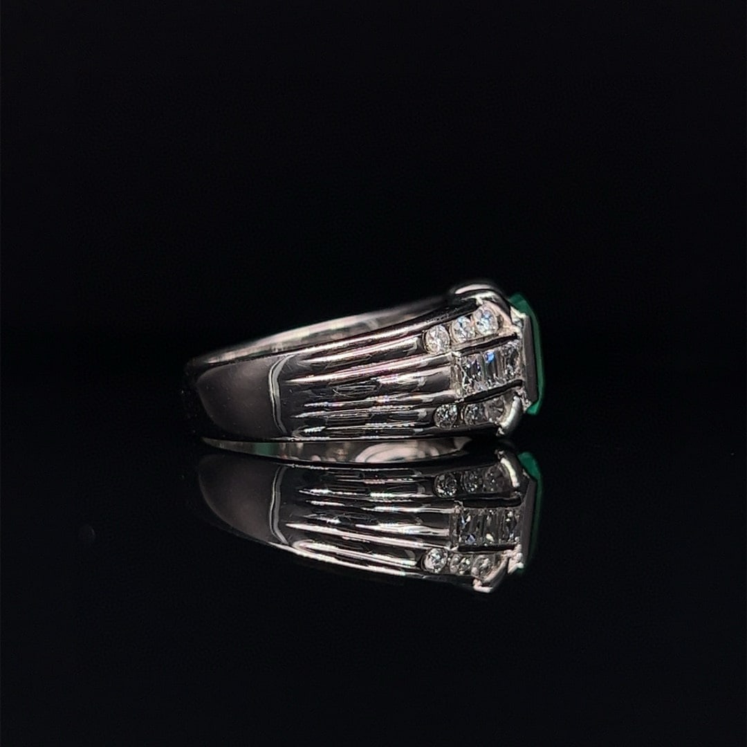 14k Gold 1.80 Ctw Vivid Green Natural Emerald & Diamond Ring - 3