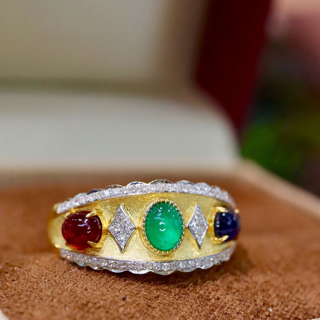 14k Gold 1.56 Ctw Natural Emerald & Sapphire & Ruby & Diamond Ring: Ref:230992179 // gold content:14k gold // ring size:7. 25us // // main gemstone:emerald & sapphire & ruby // shape:oval // carat weight:1. 4ct // color:green & blue & red // treatment:natural // //
