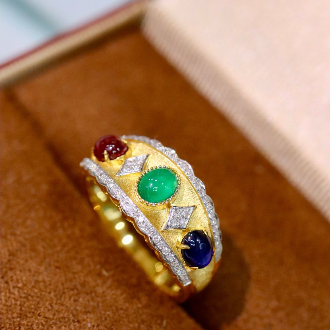 14k Gold 1.56 Ctw Natural Emerald & Sapphire & Ruby & Diamond Ring - 4