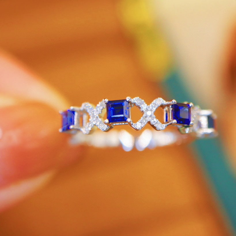 14k Gold 0.88 Ctw Natural Sapphire & Diamond Ring: Ref:230992185 // gold content:14k gold // ring size:7. 25us // // main gemstone:sapphire // shape:square // carat weight:0. 8ct // color:blue // treatment:natural // // adjacent gemstone 2 : diamond