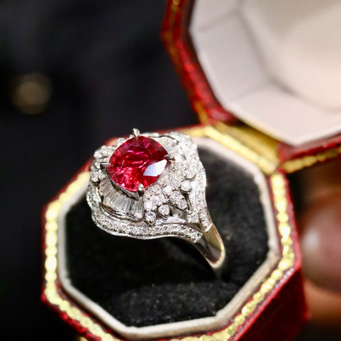 14k Gold 1.54 Ctw Natural Ruby & Diamond Ring - 4