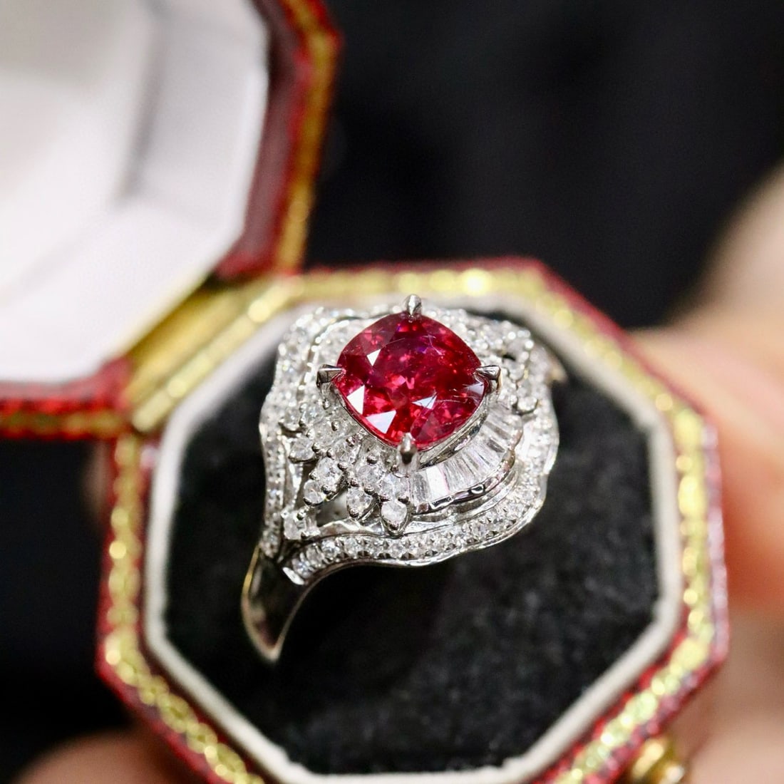 14k Gold 1.54 Ctw Natural Ruby & Diamond Ring - 5