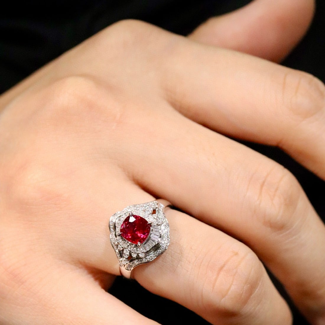 14k Gold 1.54 Ctw Natural Ruby & Diamond Ring - 6