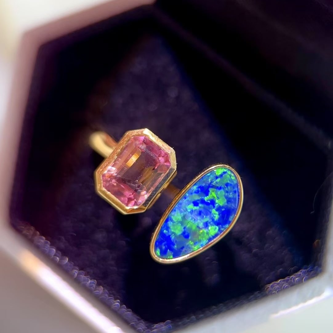 14k Gold 2.8 Ct Natural Opal & Tourmaline Ring: Ref:230992196 // gold content:14k gold // ring size:7. 25us // // main gemstone:opal // shape:other // carat weight:2. 8ct // color:color // treatment:natural // // adjacent gemstone 2 : tourmaline