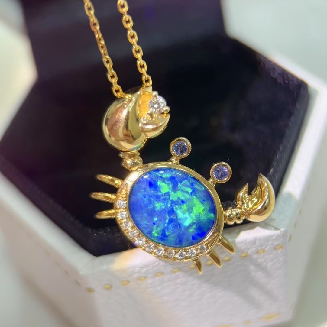 14k Gold 2.53 Ctw Natural Opal & Diamond Necklace: Ref:230992197 // gold content:14k gold // main gemstone:opal // shape:oval // carat weight:2. 43ct // color:color // treatment:natural // // adjacent gemstone 2 : diamond // shape:round // carat