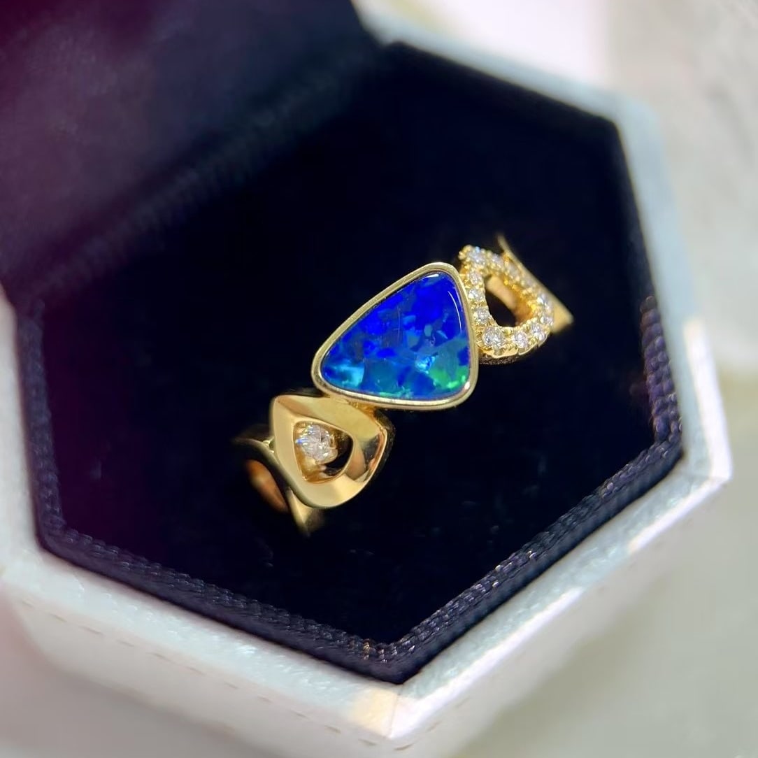 14k Gold 1.20 Ctw Natural Opal & Diamond Ring - 4