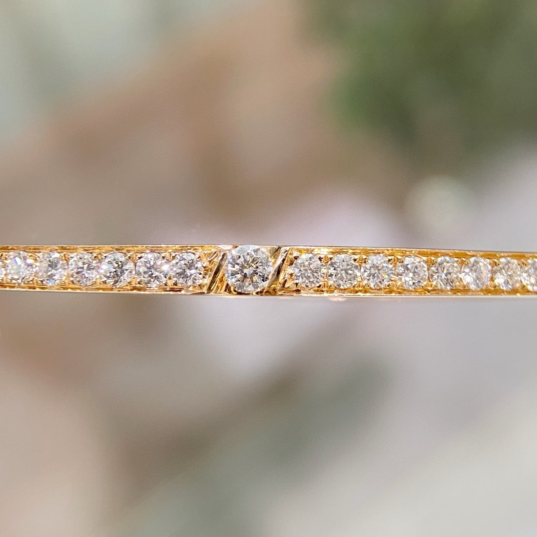 14k Gold 1.05 Ct Natural H Diamond Bangle - 2