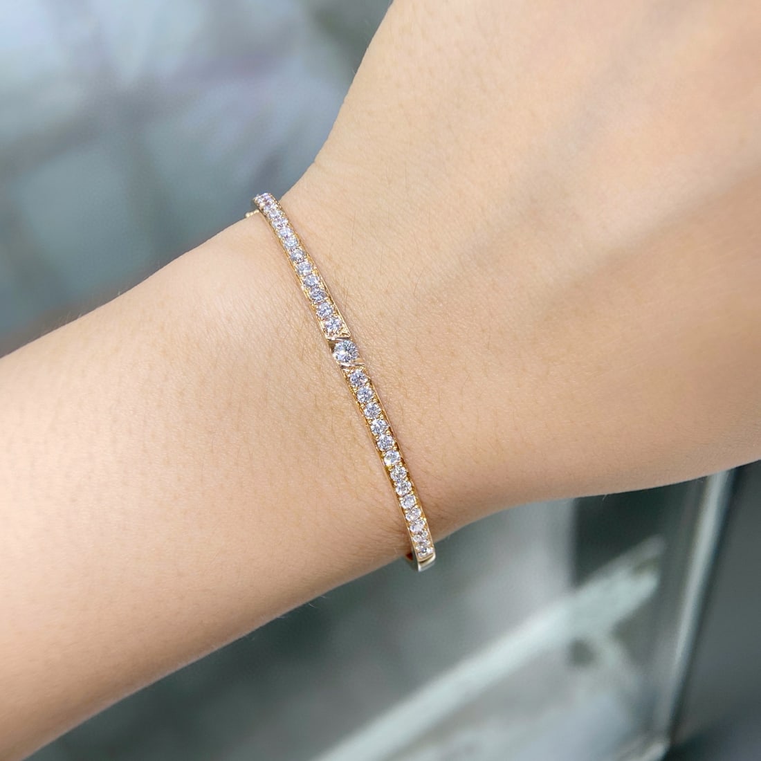 14k Gold 1.05 Ct Natural H Diamond Bangle - 3