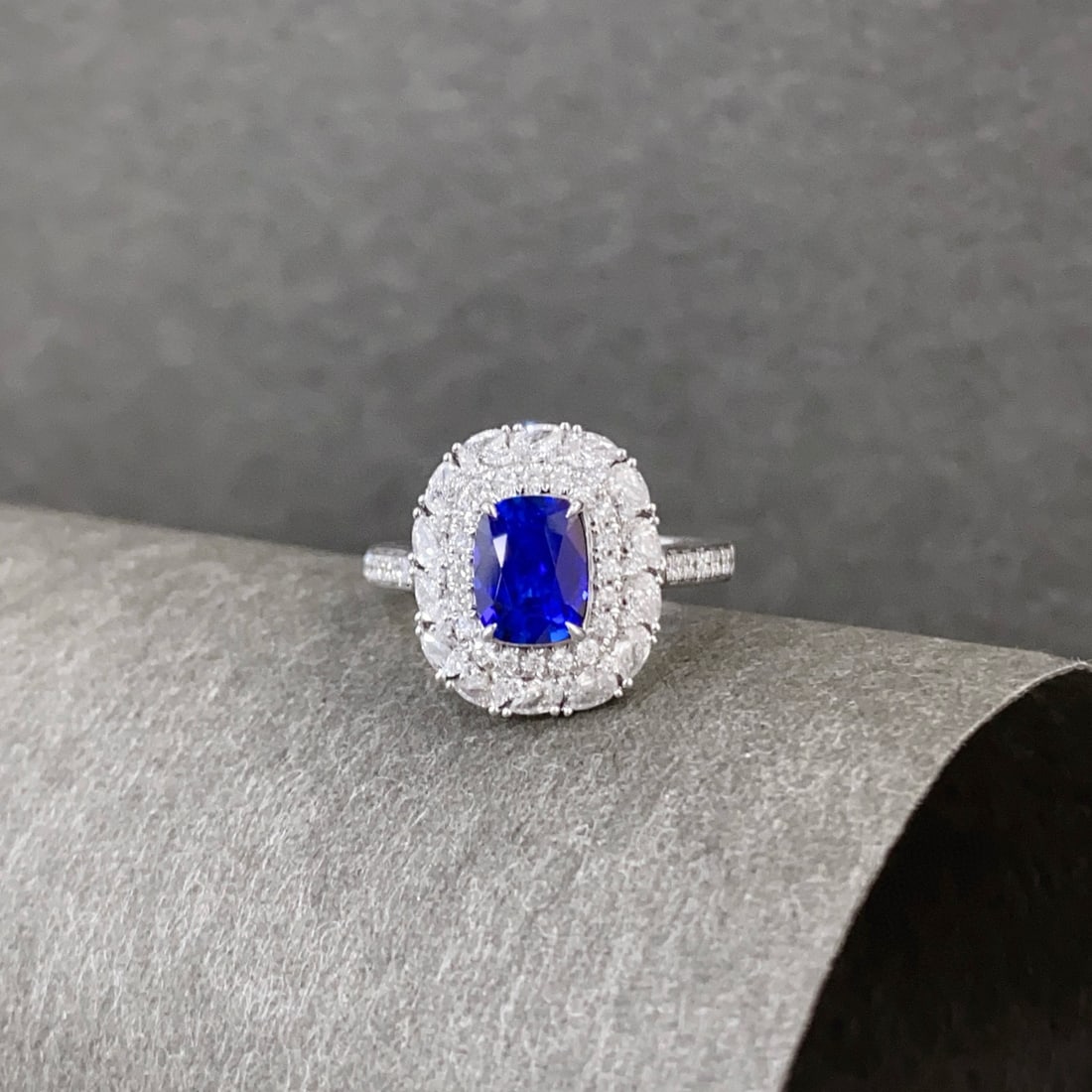 14k Gold 2.48 Ctw Natural Sapphire & Diamond Ring/pendant( Without Chain ): Ref:230992211 // gold content:14k gold // ring size:7. 25us // // main gemstone:sapphire // shape:cushion // carat weight:1. 52ct // color:royal blue // treatment:natural // // adjacent gemstone 2 :