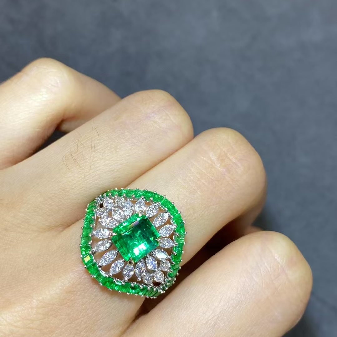 14k Gold 2.97 Ctw Vivid Green Natural Emerald & Emerald Ring - 4