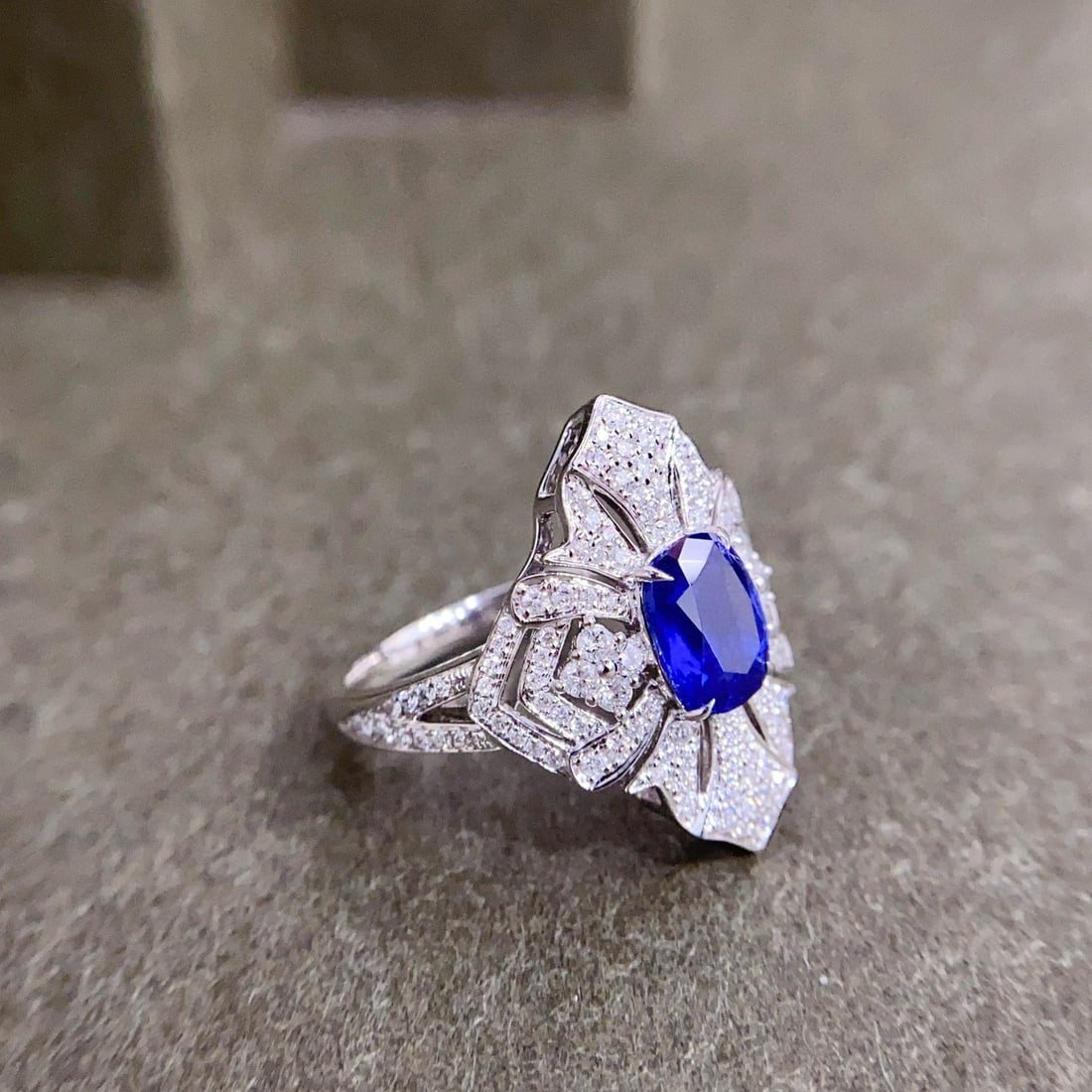 14k Gold 2.62 Ctw Natural Sapphire & Diamond Ring - 2