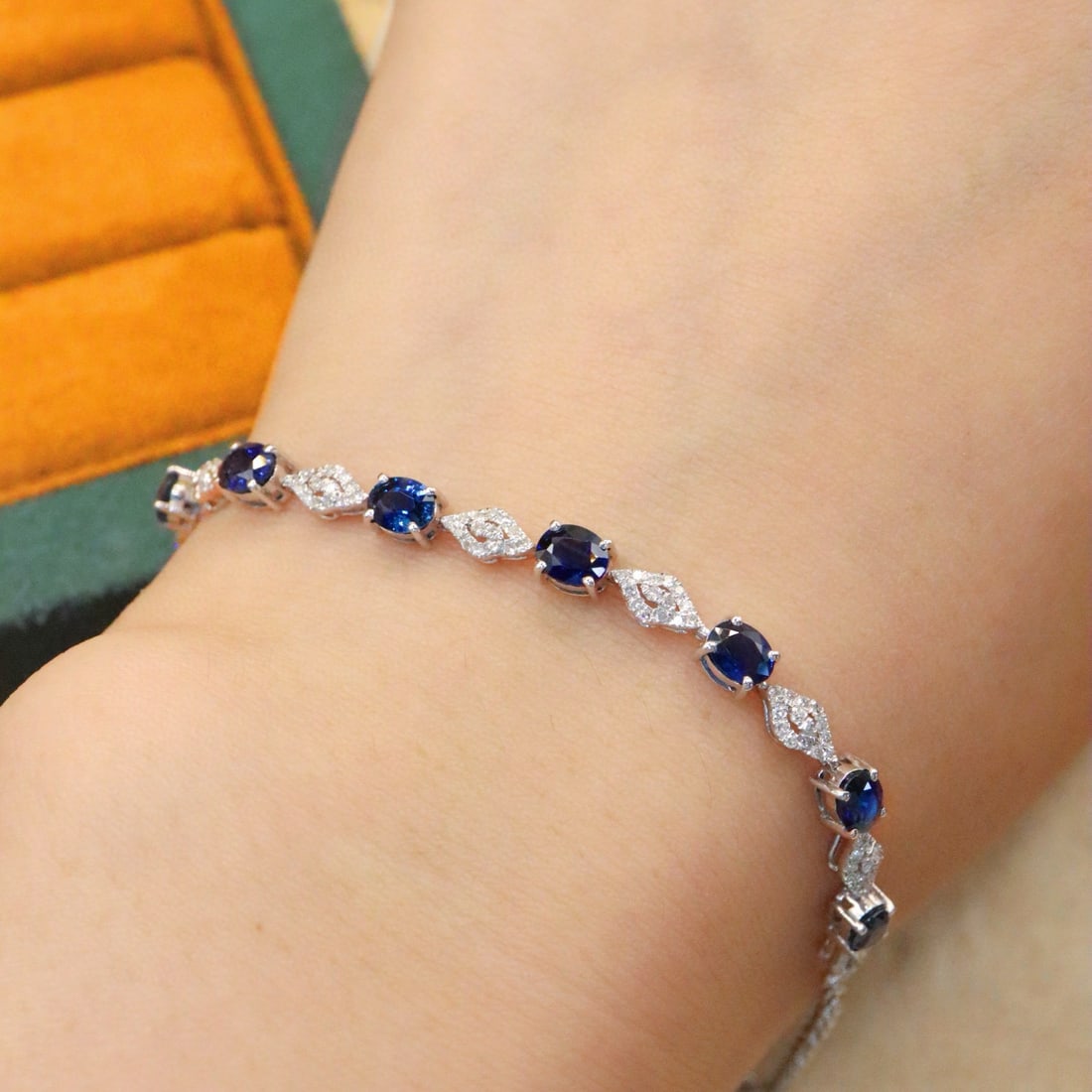 14k Gold 2.81 Ctw Natural Sapphire & Diamond Bracelet - 4