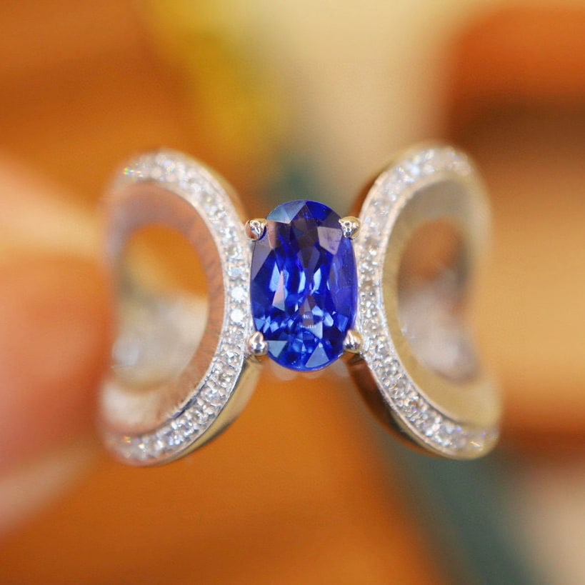 14k Gold 1.37 Ctw Natural Sapphire & Diamond Ring: Ref:230992227 // gold content:14k gold // ring size:7. 25us // // main gemstone:sapphire // shape:oval // carat weight:1. 08ct // color:royal blue // treatment:natural // // adjacent gemstone 2 : diam