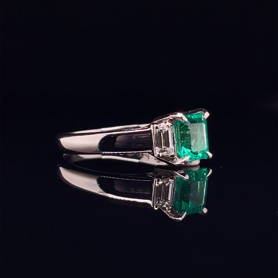 14k Gold 1.24 Ctw Natural Emerald & Diamond Ring - 2