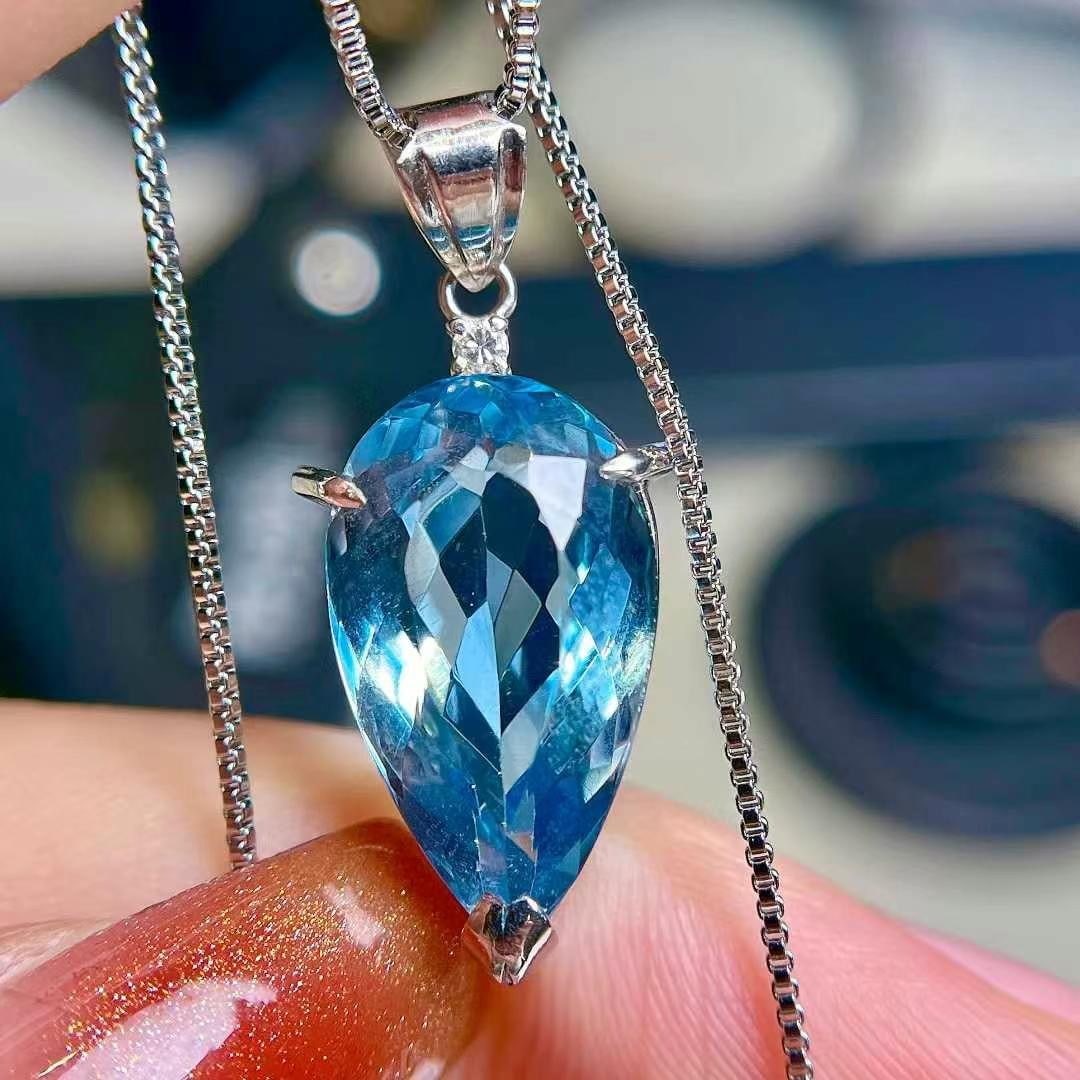 14k Gold 10.9 Ct Natural Topaz & Diamond Pendant( Without Chain ) - 5