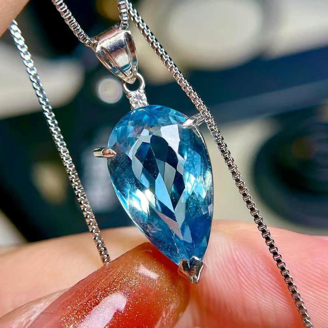 14k Gold 10.9 Ct Natural Topaz & Diamond Pendant( Without Chain ) - 6
