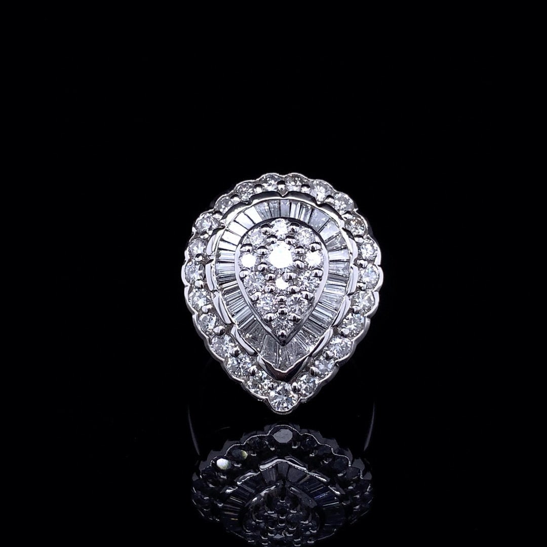 14k Gold 2.10 Ct Natural H Diamond Ring: Ref:230992258 // gold content:14k gold // ring size:7. 25us // // main gemstone:diamond // shape:multiply // carat weight:2. 10ct // clarity grade:vs-si // color:h // treatment:natural // Condition: