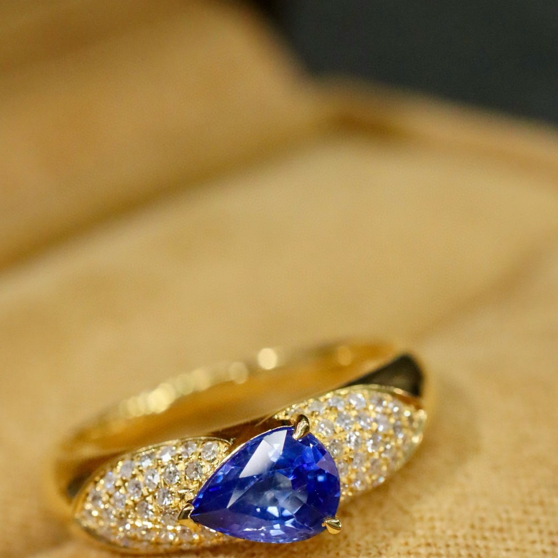 14k Gold 1.07 Ctw Natural Sapphire & Diamond Ring - 2
