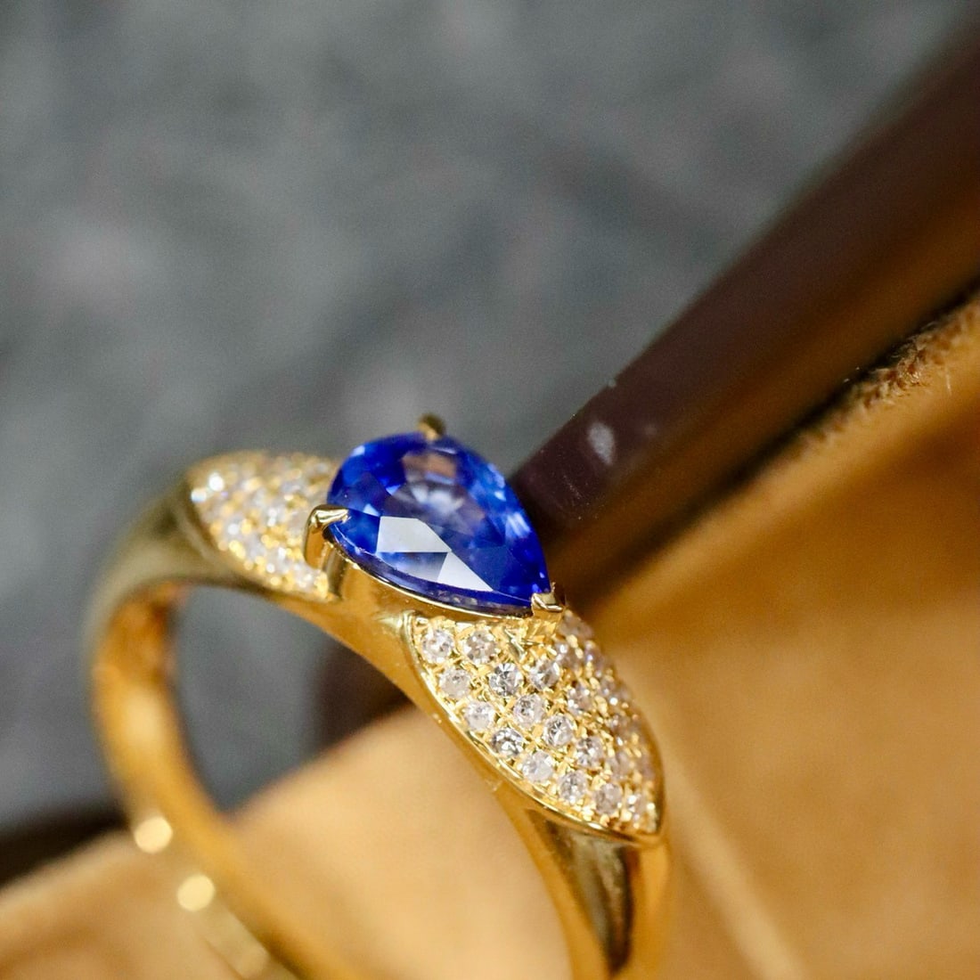 14k Gold 1.07 Ctw Natural Sapphire & Diamond Ring - 5