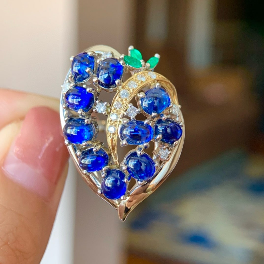 14k Gold 5.23 Ctw Natural Sapphire & Diamond Ring: Ref:230992271 // gold content:14k gold // ring size:7. 25us // // main gemstone:sapphire // shape:oval // carat weight:5. 06ct // color:blue // treatment:natural // // adjacent gemstone 2 : diamond