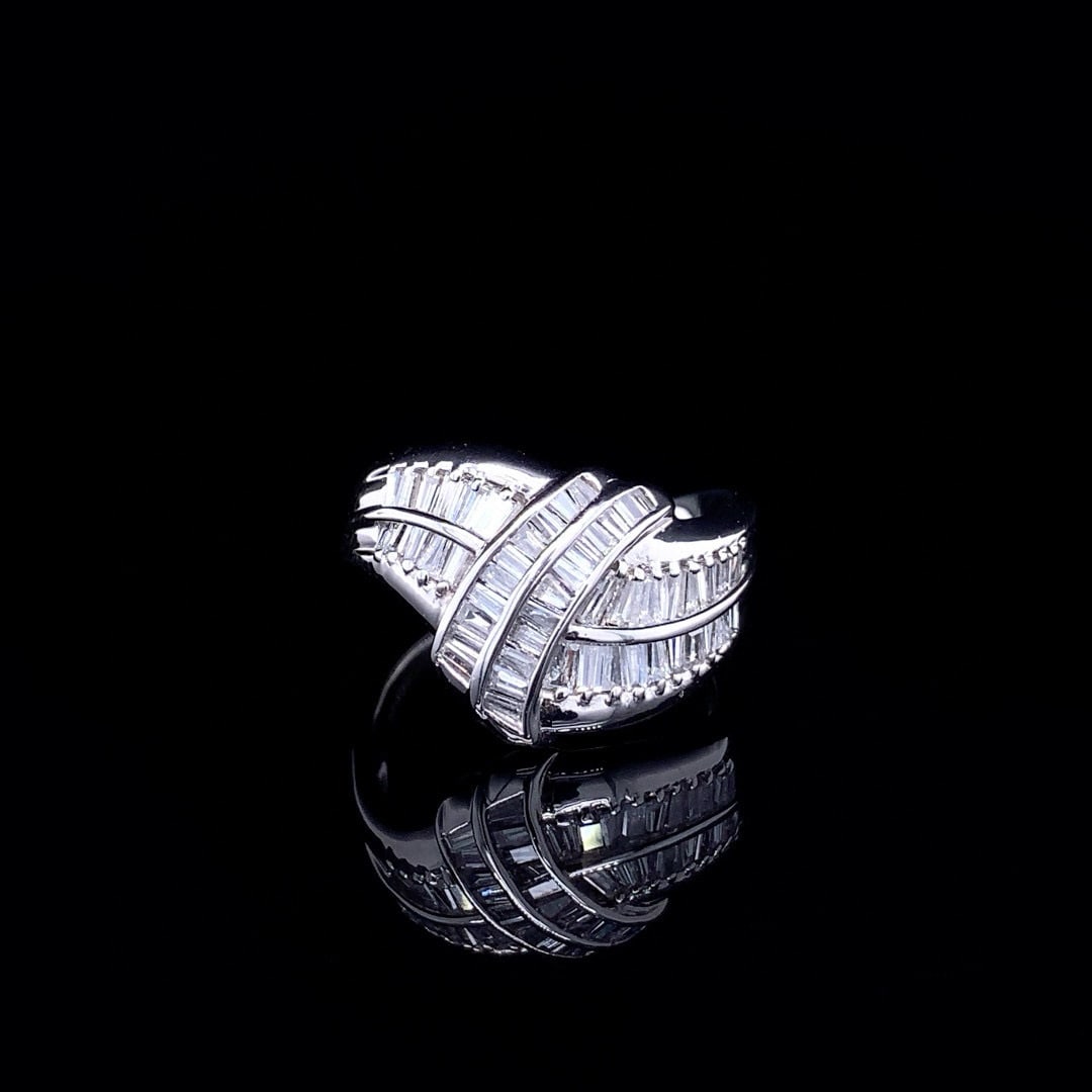 14k Gold 1 Ct Natural H Diamond Ring: Ref:230992283 // gold content:14k gold // ring size:7. 25us // // main gemstone:diamond // shape:baguette // carat weight:1ct // clarity grade:vs-si // color:h // treatment:natural // Condition: New