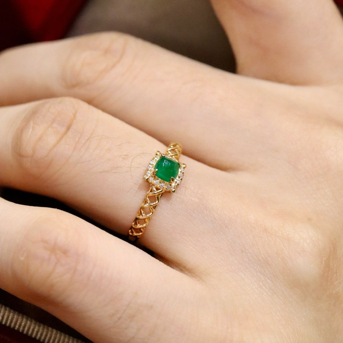 14k Gold 0.41 Ctw Vivid Green Natural Emerald & Diamond Ring - 2