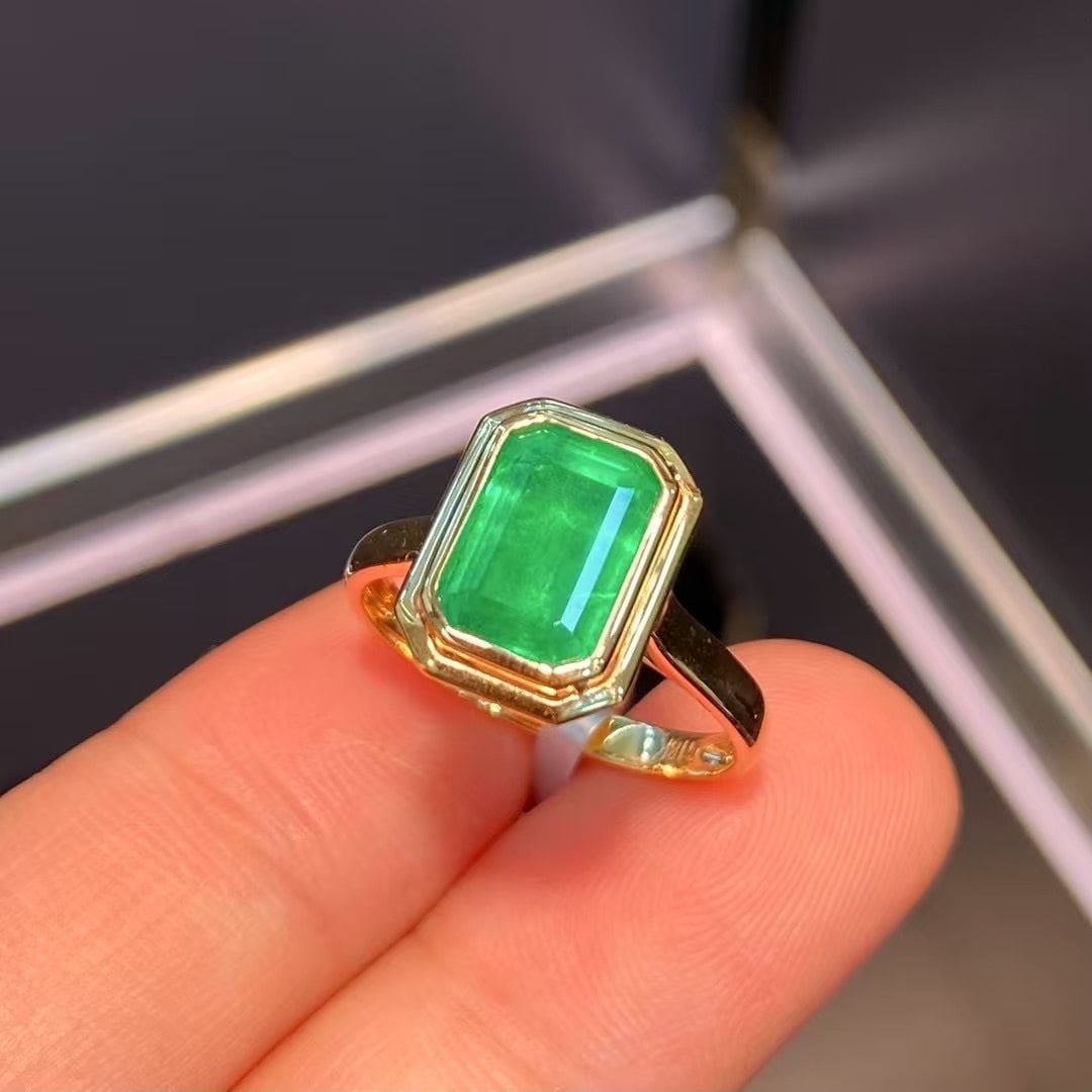 14k Gold 3.03 Ct Natural Emerald Ring - 3