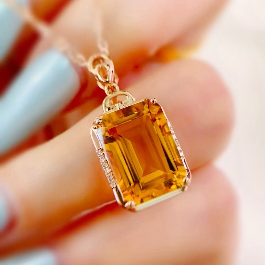 14k Gold 7.23 Ctw Natural Citrine & Diamond Pendant( Without Chain ): Ref:230992305 // gold content:14k gold // main gemstone:citrine // shape:octagonal // carat weight:7. 2ct // color:yellow // treatment:natural // // adjacent gemstone 2 : diamond // number of
