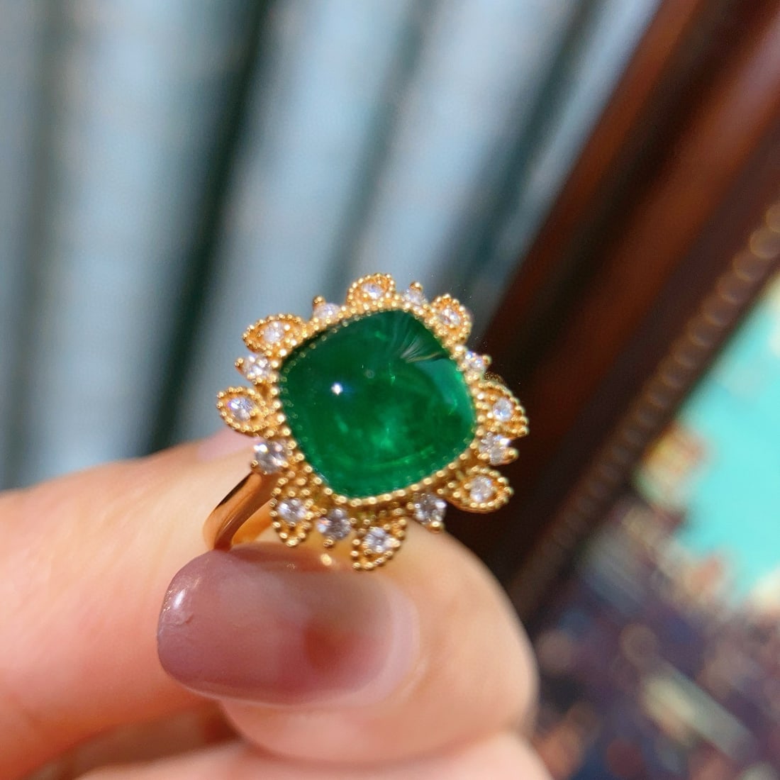 14k Gold 2.88 Ctw Vivid Green Natural Emerald & Diamond Ring - 3