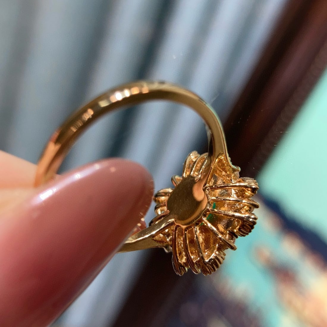 14k Gold 2.88 Ctw Vivid Green Natural Emerald & Diamond Ring - 6