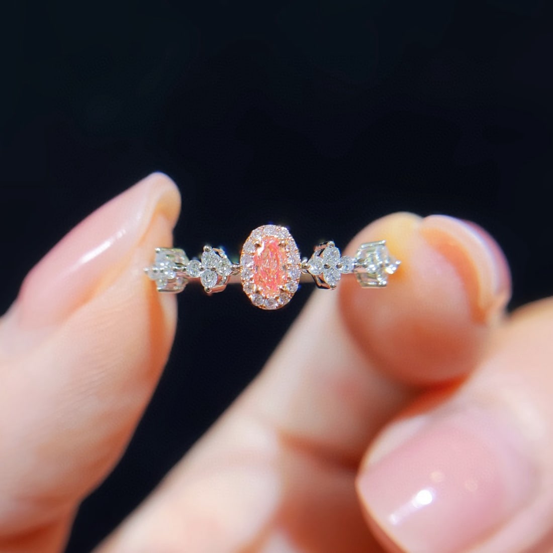 14k Gold 0.24 Ctw Natural Pink Diamond & Diamond Ring: Ref:230992324 // gold content:14k gold // ring size:7. 25us // // main gemstone:pink diamond // shape:oval // carat weight:0. 08ct // color:pink // treatment:natural // // adjacent gemstone 2 : diamon