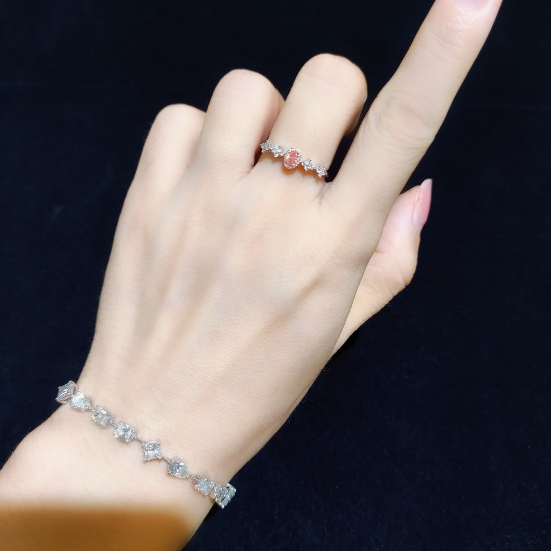 14k Gold 0.24 Ctw Natural Pink Diamond & Diamond Ring - 3