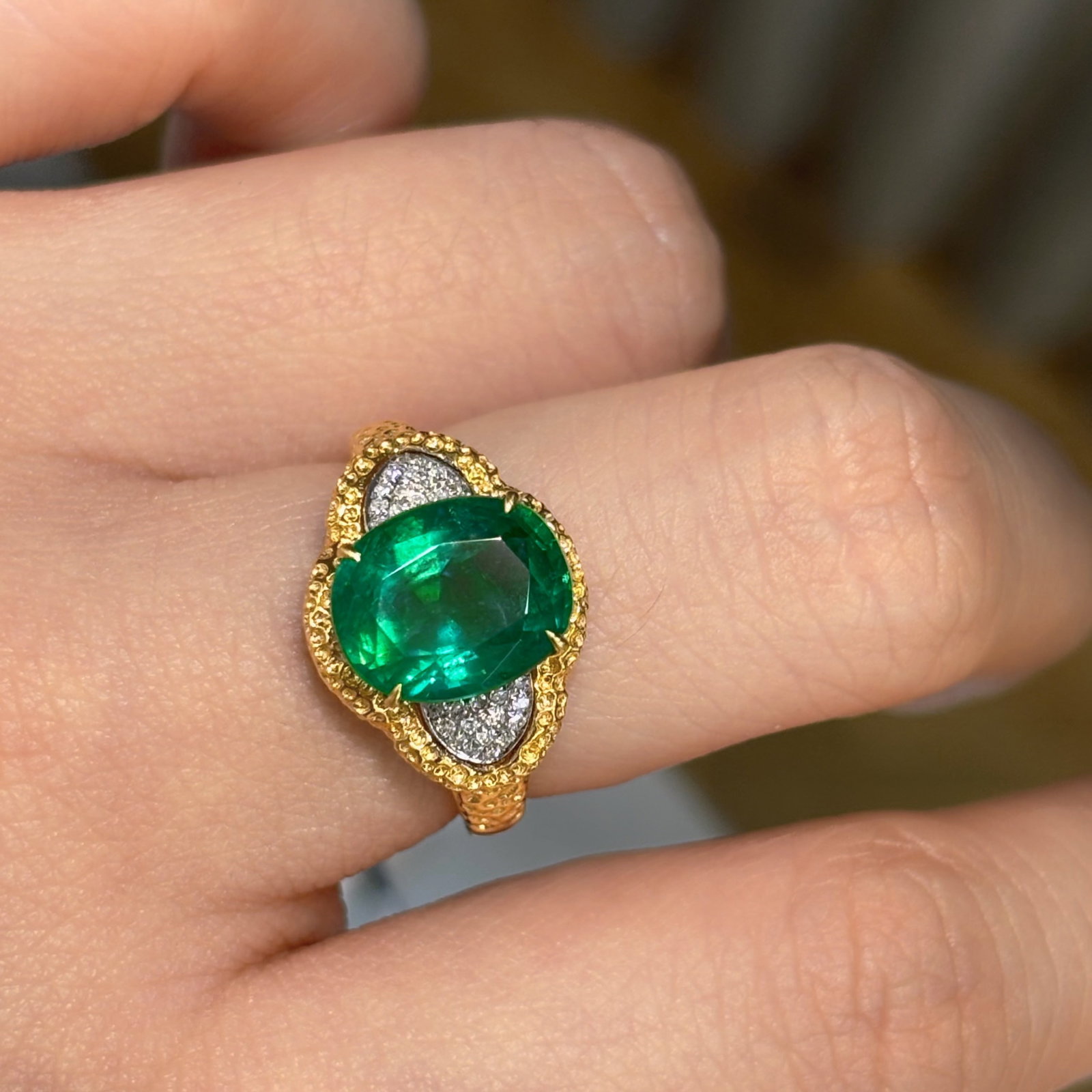 14k Gold 4 Ct Natural Emerald & Diamond Ring - 5