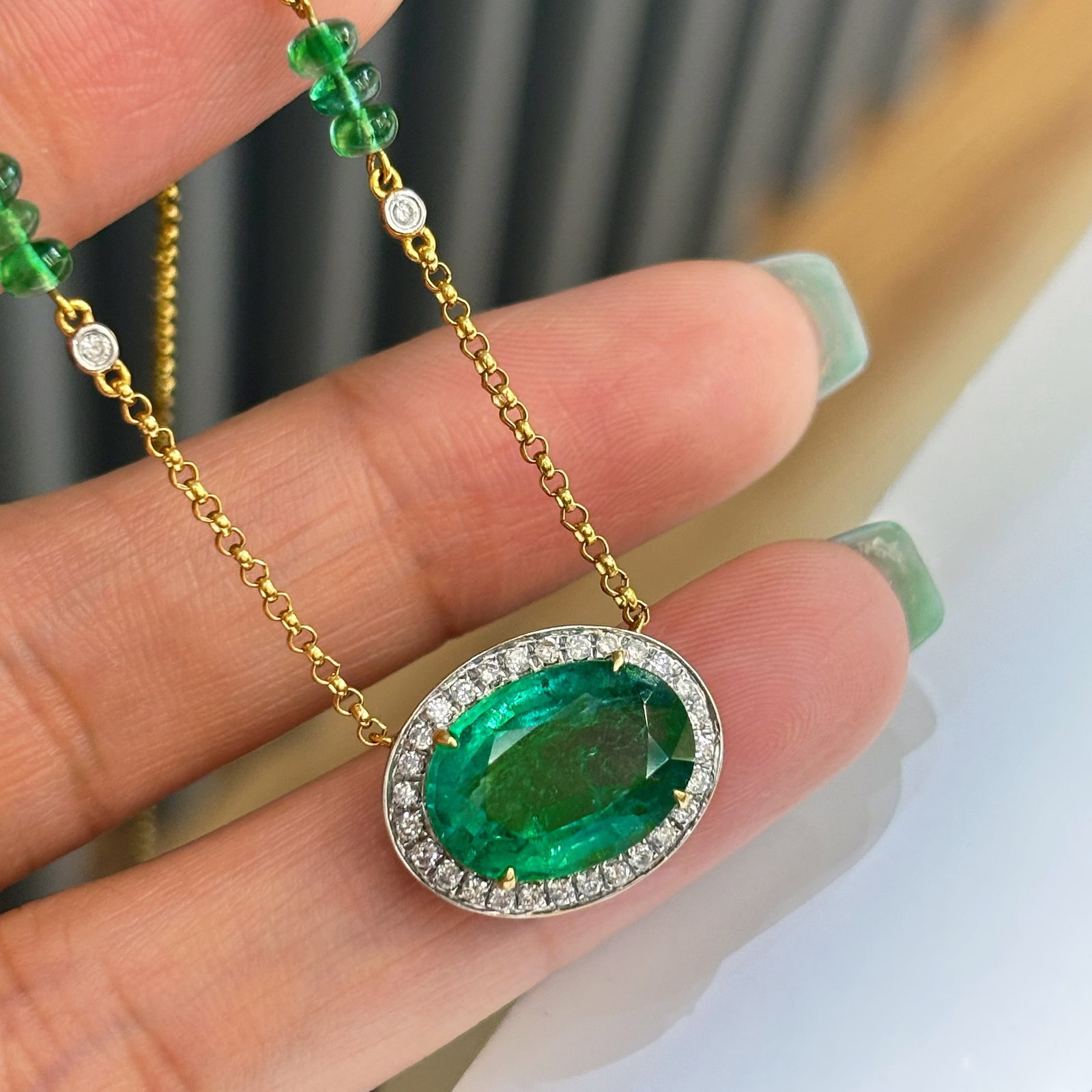 14k Gold 6.05 Ct Natural Emerald & Diamond Necklace - 2
