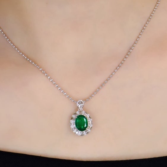 14k Gold 1.71 Ctw Vivid Green Natural Emerald & Diamond Pendant( Without Chain ) - 4