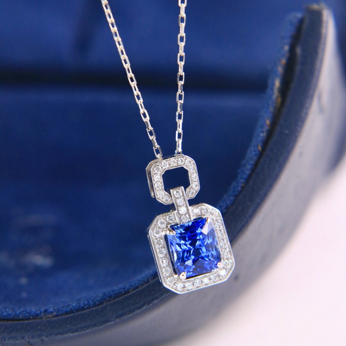 14k Gold 1.22 Ctw Natural Sapphire & Diamond Pendant( Without Chain ) - 4