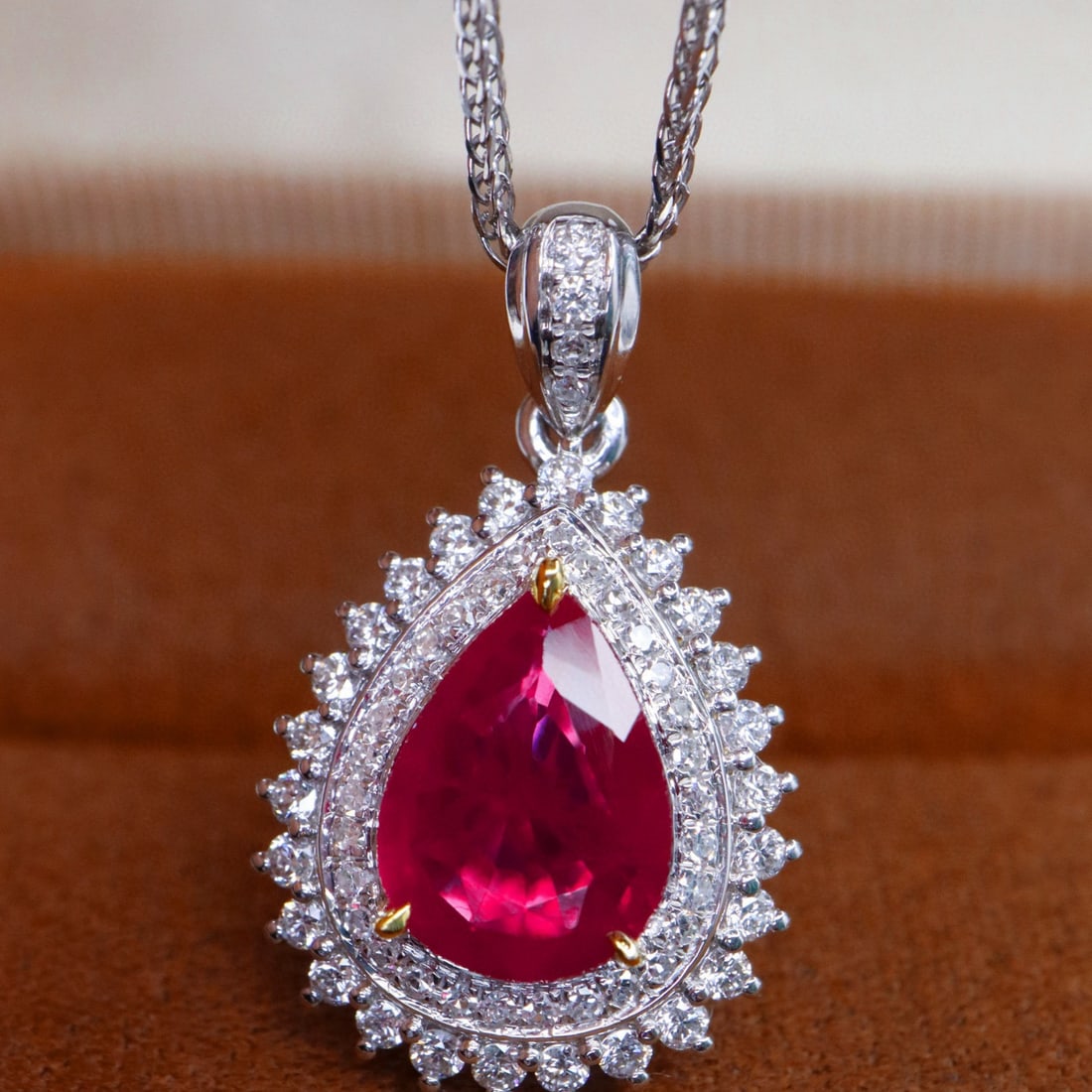 14k Gold 1.41 Ctw Natural Ruby & Diamond Pendant( Without Chain ): Ref:230992358 // gold content:14k gold // main gemstone:ruby // shape:pear // carat weight:1. 10ct // color:pigeonblood red // treatment:natural // // adjacent gemstone 2 : diamond // shape:round // c