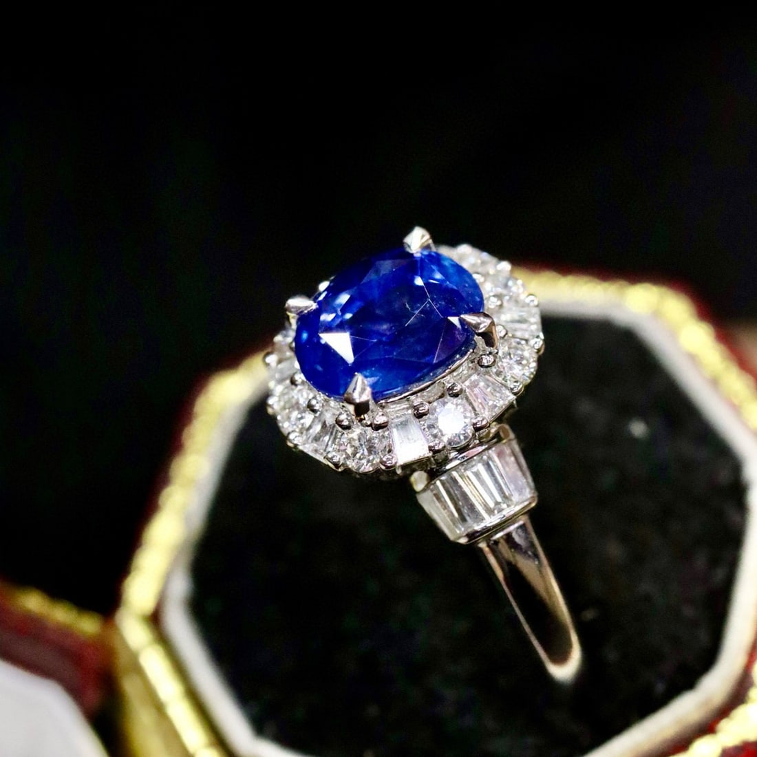 14k Gold 2.62 Ctw Natural Sapphire & Diamond Ring - 3