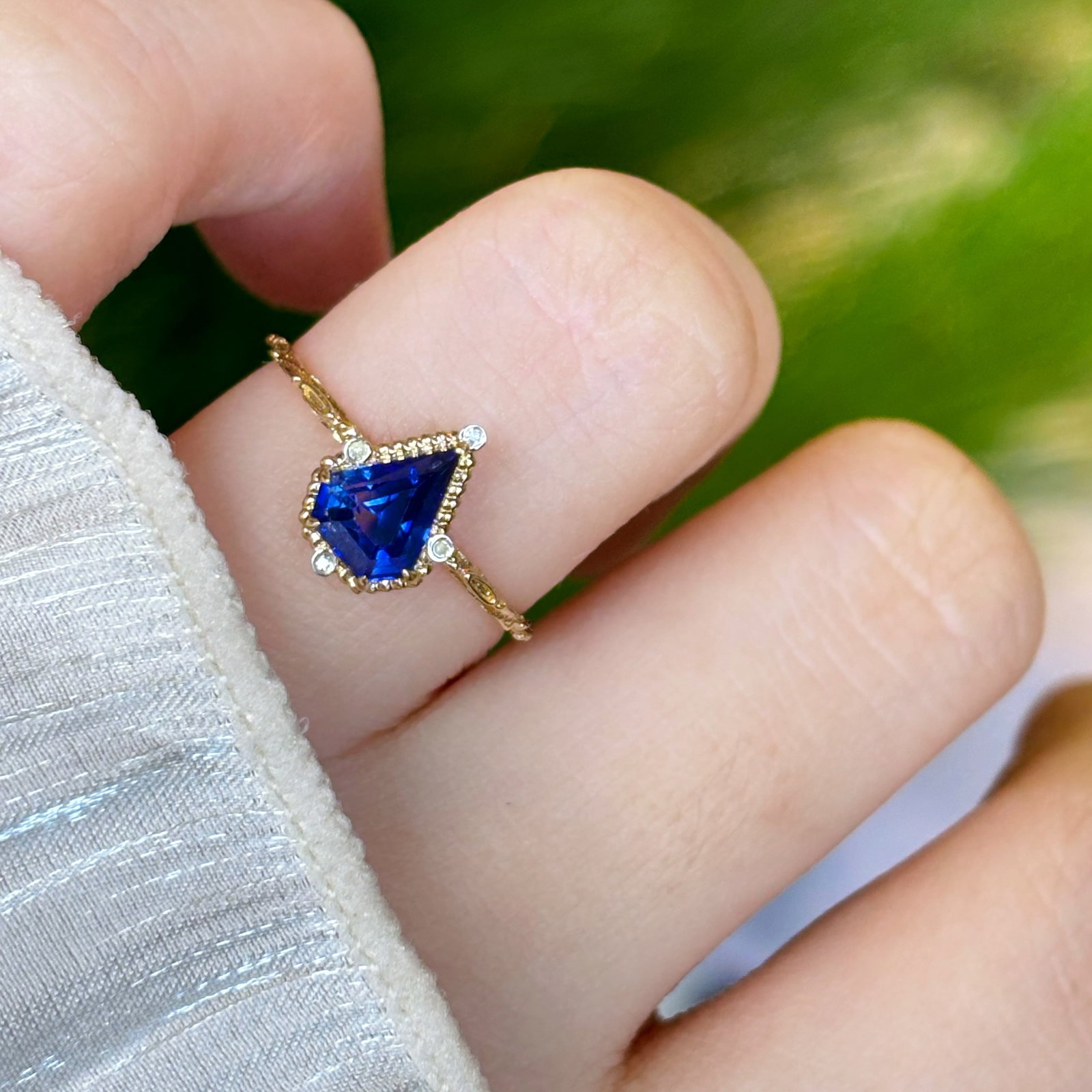 14k Gold 1.09 Ct Natural Sapphire & Diamond Ring - 3
