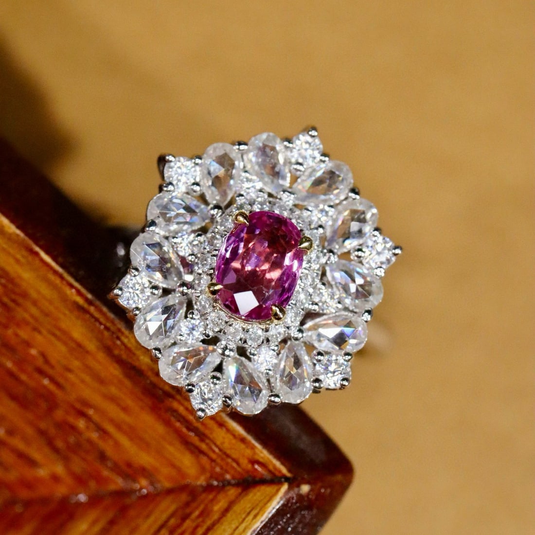 14k Gold 0.78 Ctw Natural Padparadscha Sapphire & Diamond Ring - 3