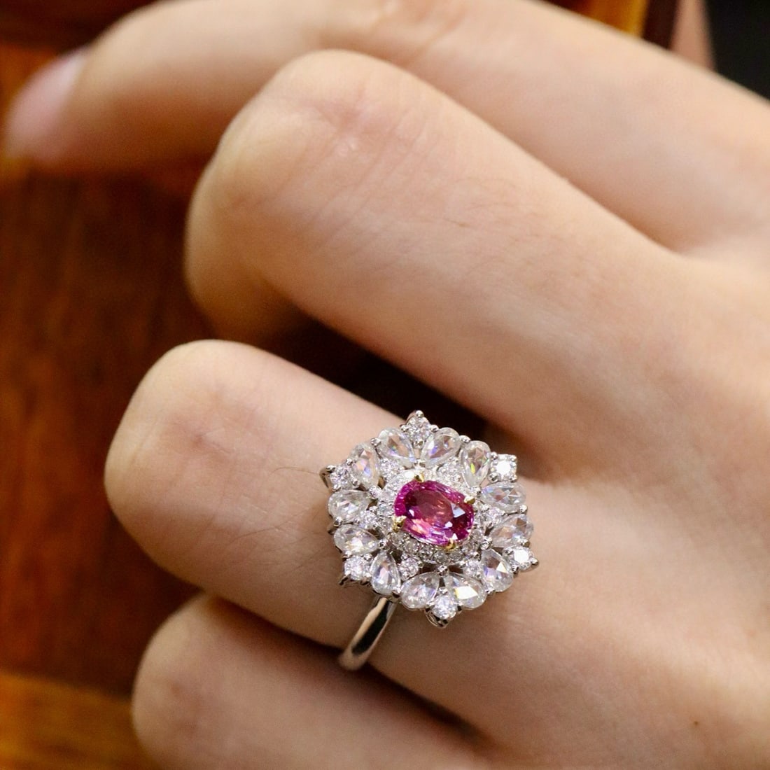 14k Gold 0.78 Ctw Natural Padparadscha Sapphire & Diamond Ring - 4
