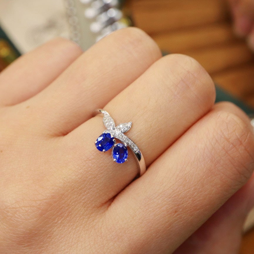 14k Gold 0.85 Ctw Natural Sapphire & Diamond Ring - 6