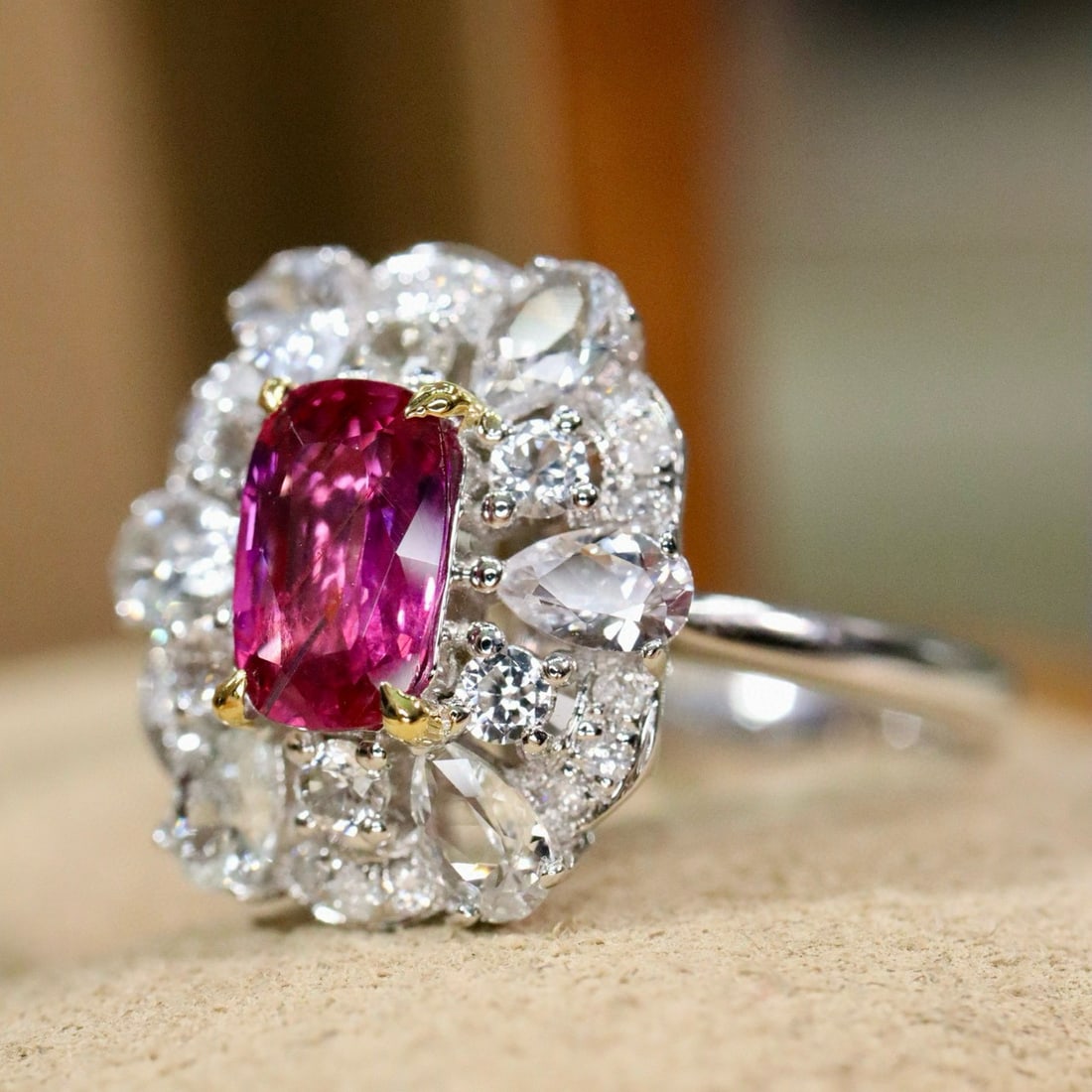 14k Gold 0.98 Ctw Natural Ruby & Diamond Ring - 5