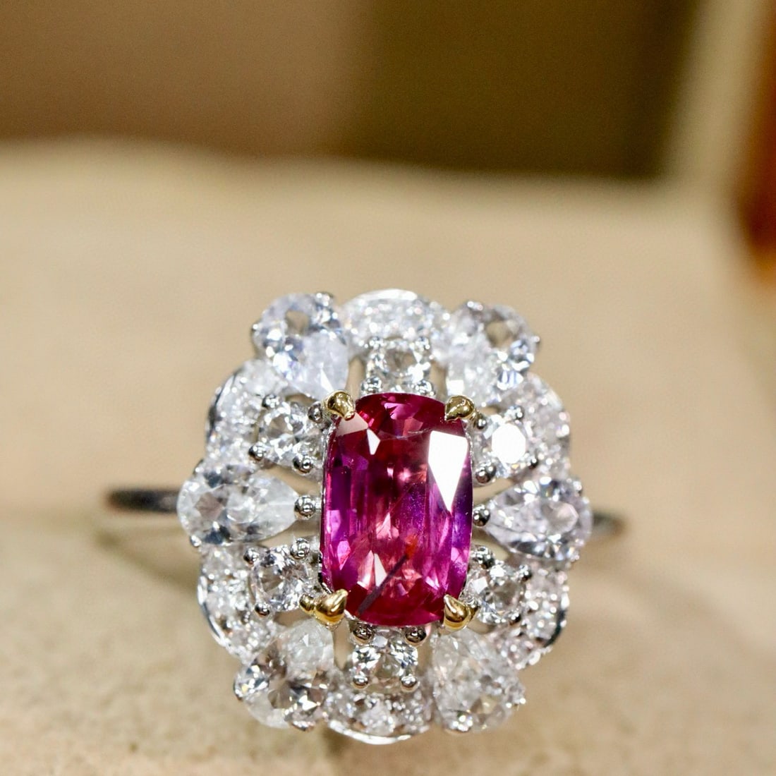 14k Gold 0.98 Ctw Natural Ruby & Diamond Ring - 6