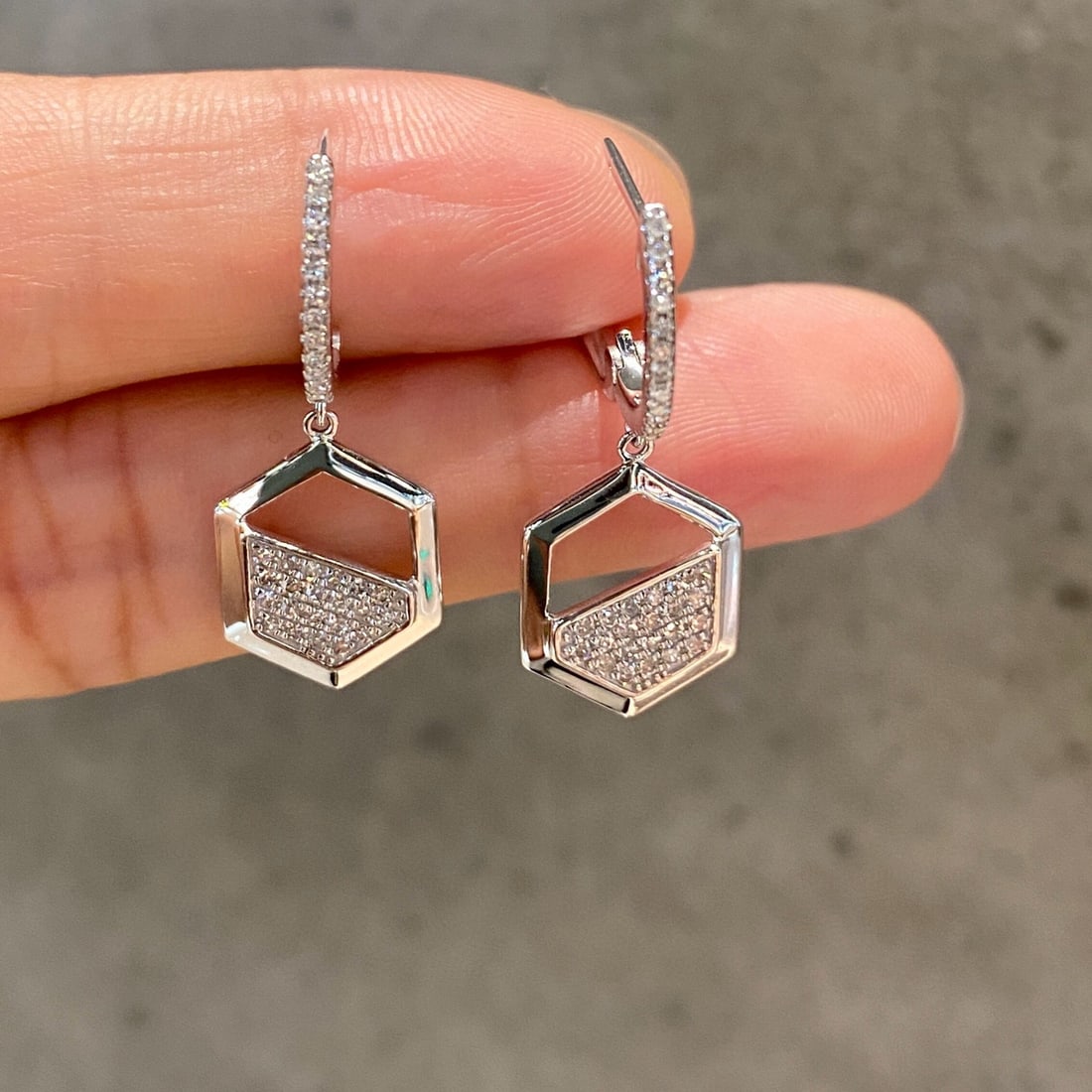 14k Gold 0.35 Ct Natural H Diamond Earrings - 4